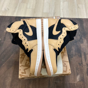 Jordan 1 Retro High OG Heirloom - Image 3