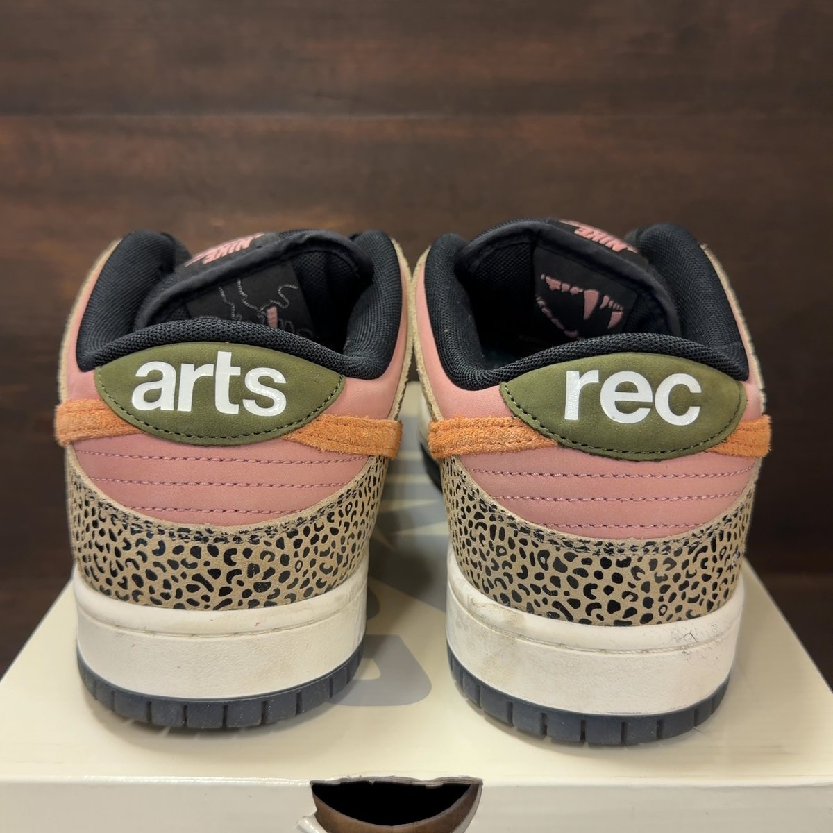 Nike SB Dunk Low Arts-Rec Size 10 (Pre-Owned) - aux