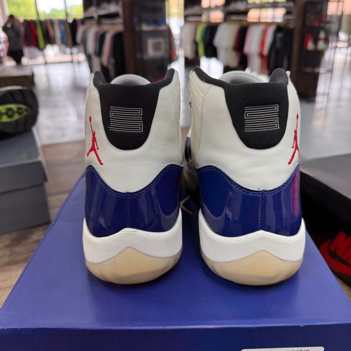 Jordan 11 Retro Rare Air Size 12 (Pre-Owned) - Image 4