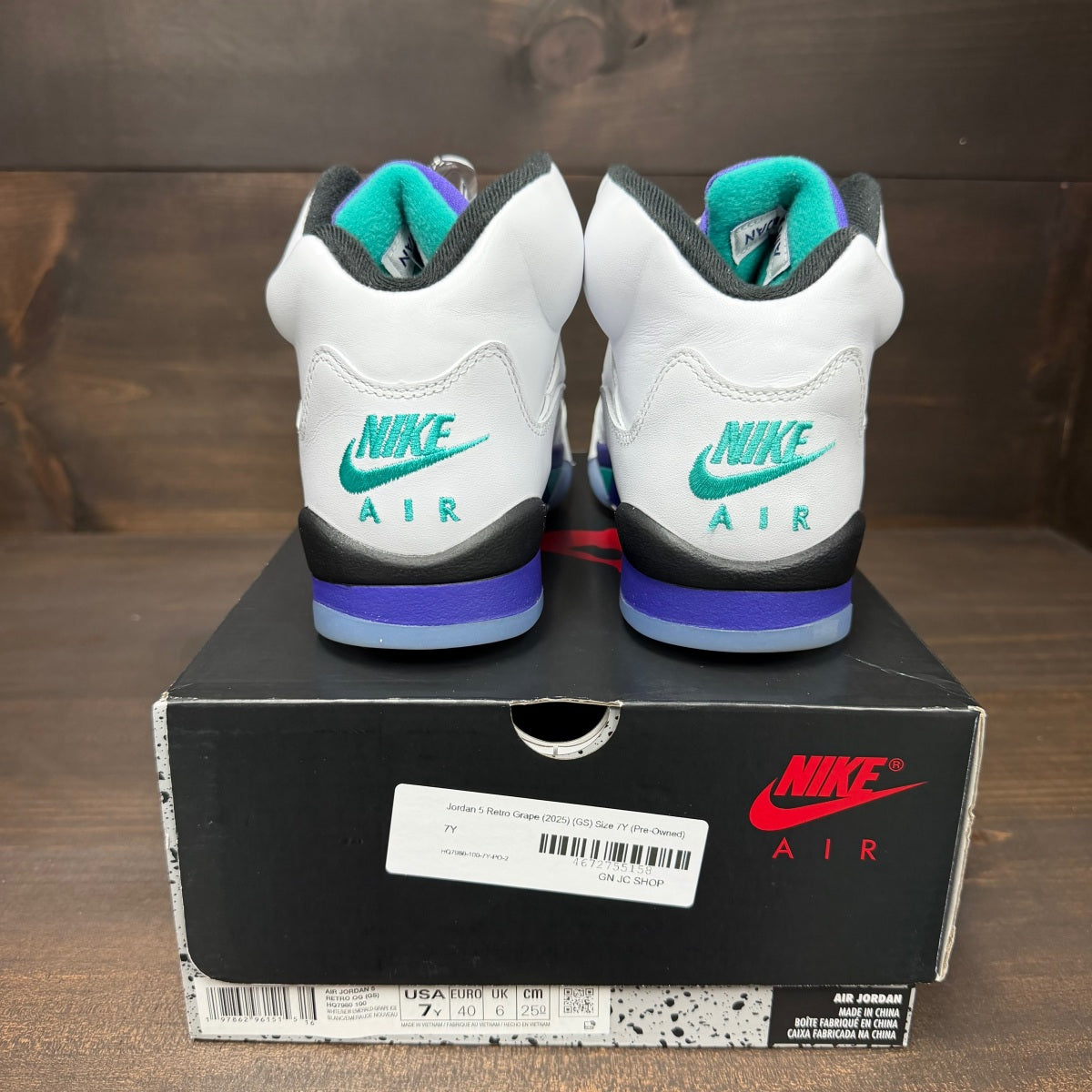 Jordan 5 Retro Grape (2025) (GS) Size 7Y (Pre-Owned) - Image 4
