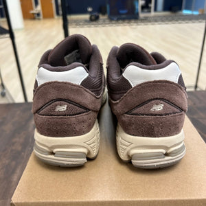 New Balance 2002R Black Fig Size 7 (Pre-Owned) - Image 4
