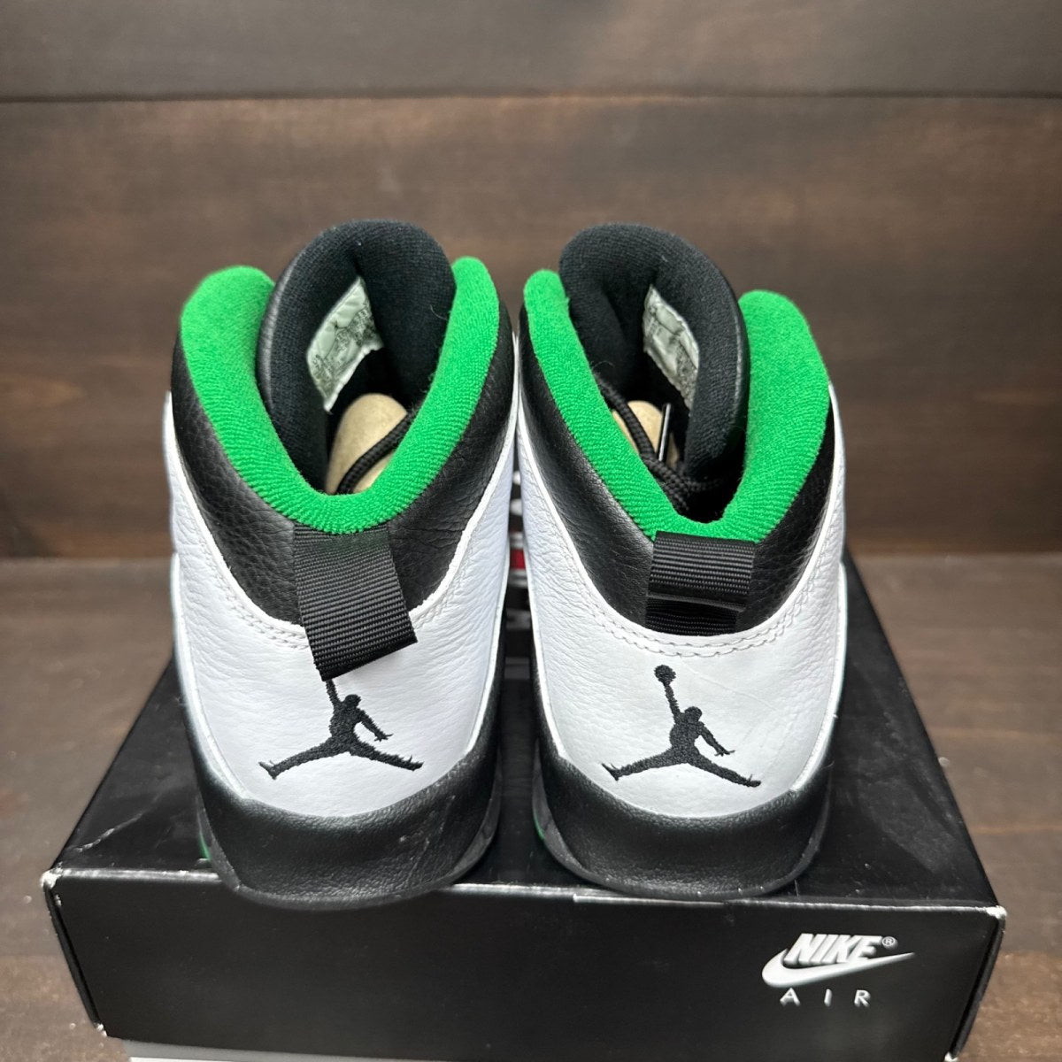 Jordan 10 Retro Seattle Size 7.5 (Pre-Owned) - sole