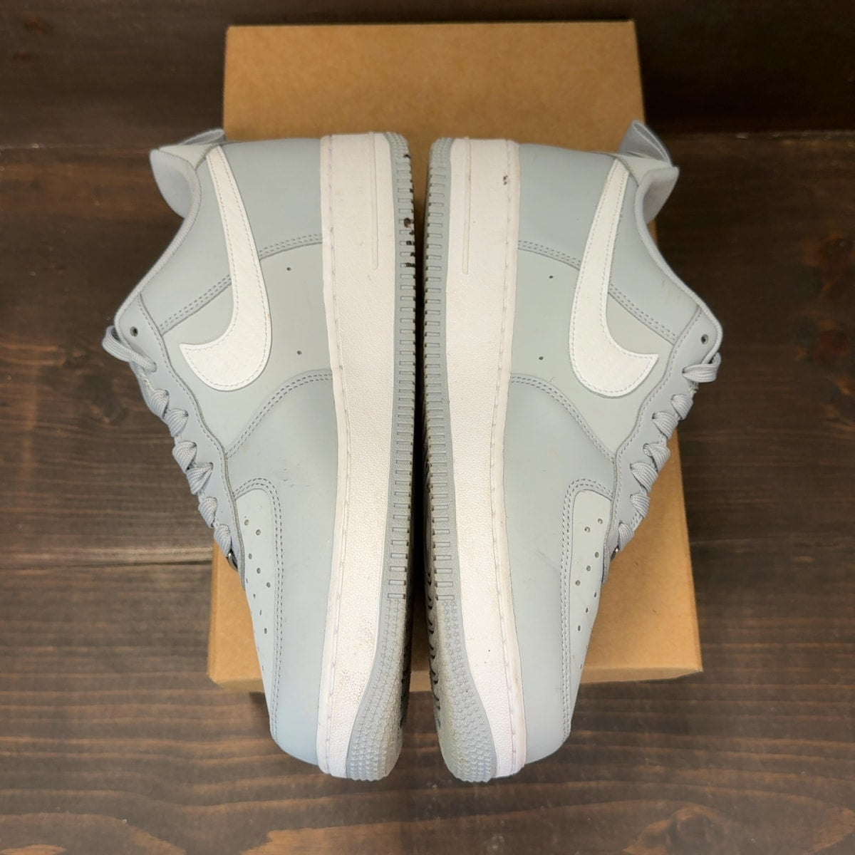 Nike Air Force 1 Low '07 LV8 Carbon Fiber Swoosh Wolf Grey White Size 9.5 (Pre-Owned) - Image 4