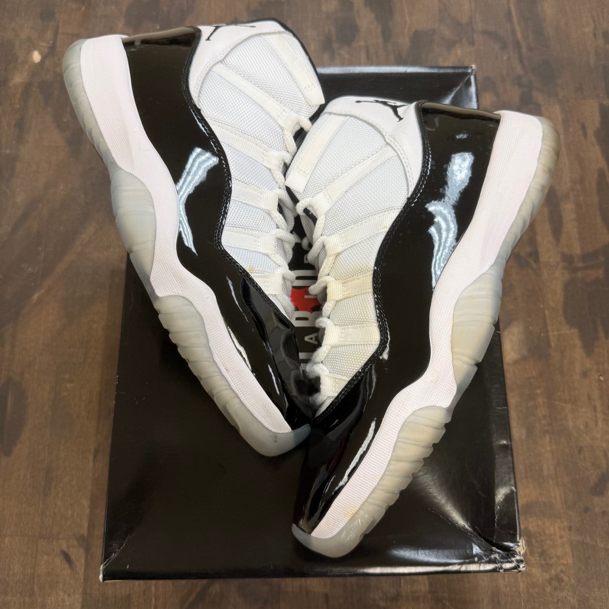 Jordan 11 Retro Concord (2018) - Image 1