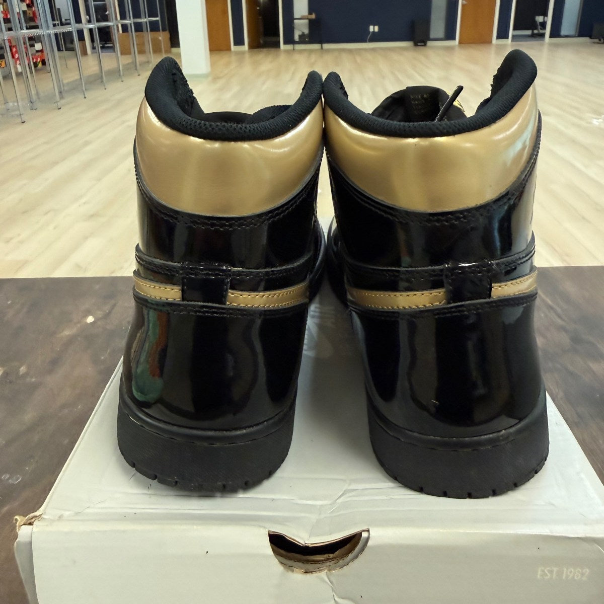 Jordan 1 Retro High Black Metallic Gold (2020) Size 12 (Pre-Owned) - Image 4