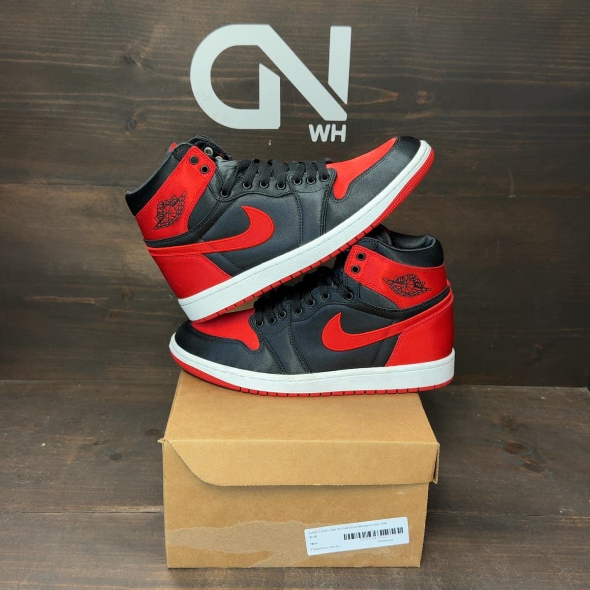 Jordan 1 Retro High OG Satin Bred (Women's) Size 10W - front