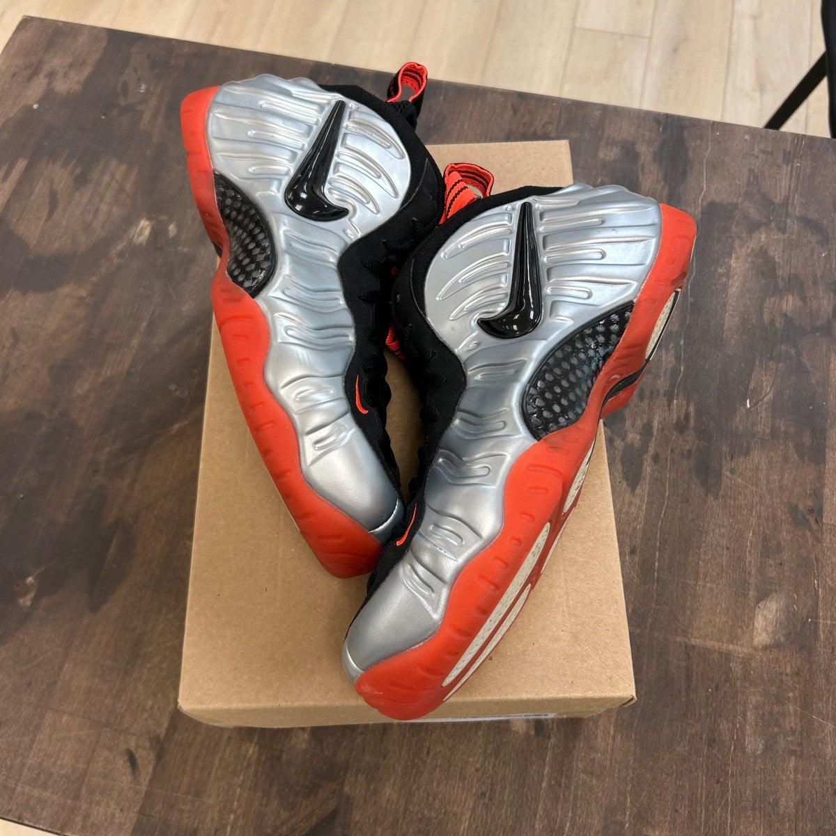 Nike Air Foamposite Pro Bright Crimson Size 10 (Pre-Owned) - Image 1