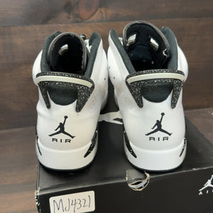 Jordan 6 Retro Reverse Oreo - Image 4