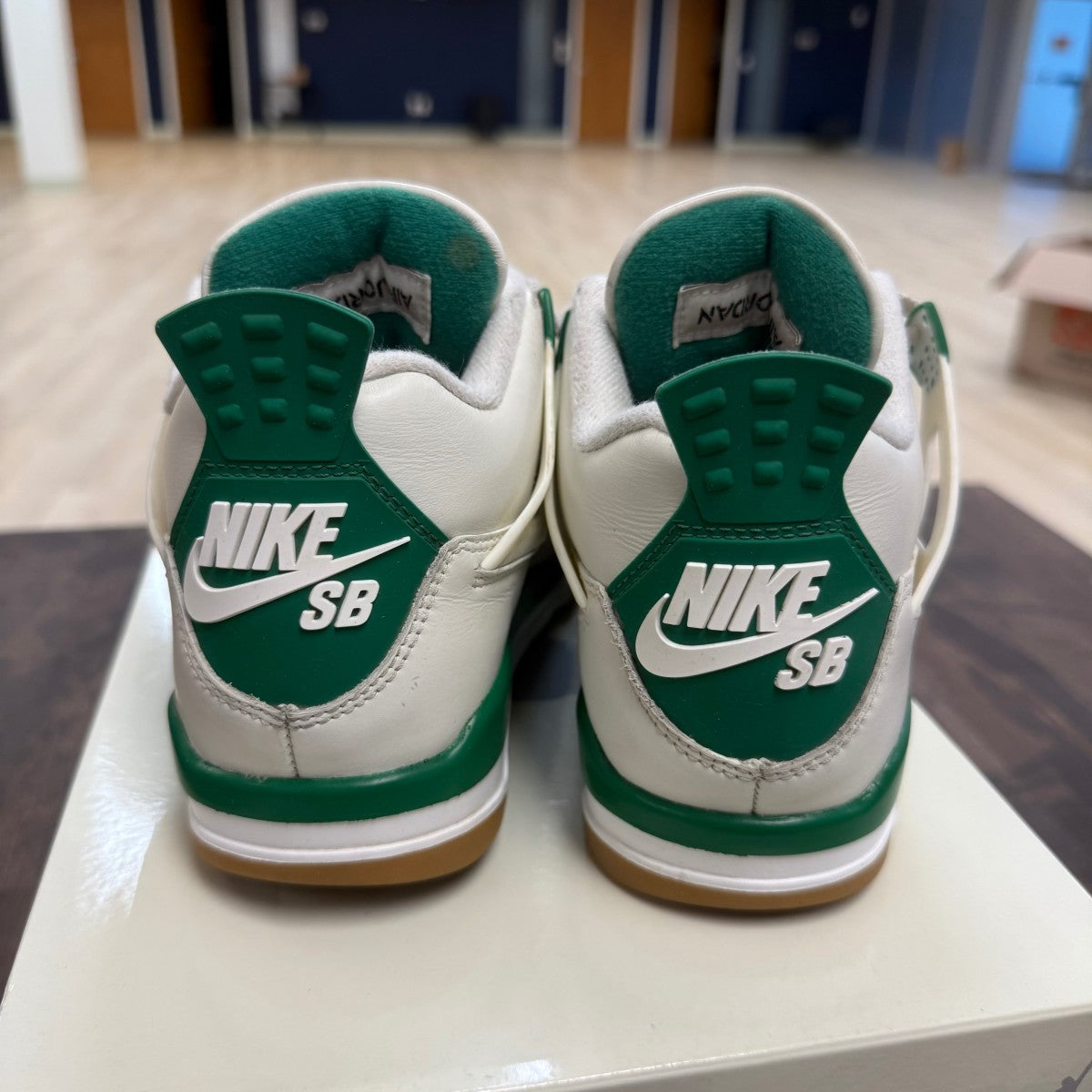 Jordan 4 Retro SB Pine Green - Image 5