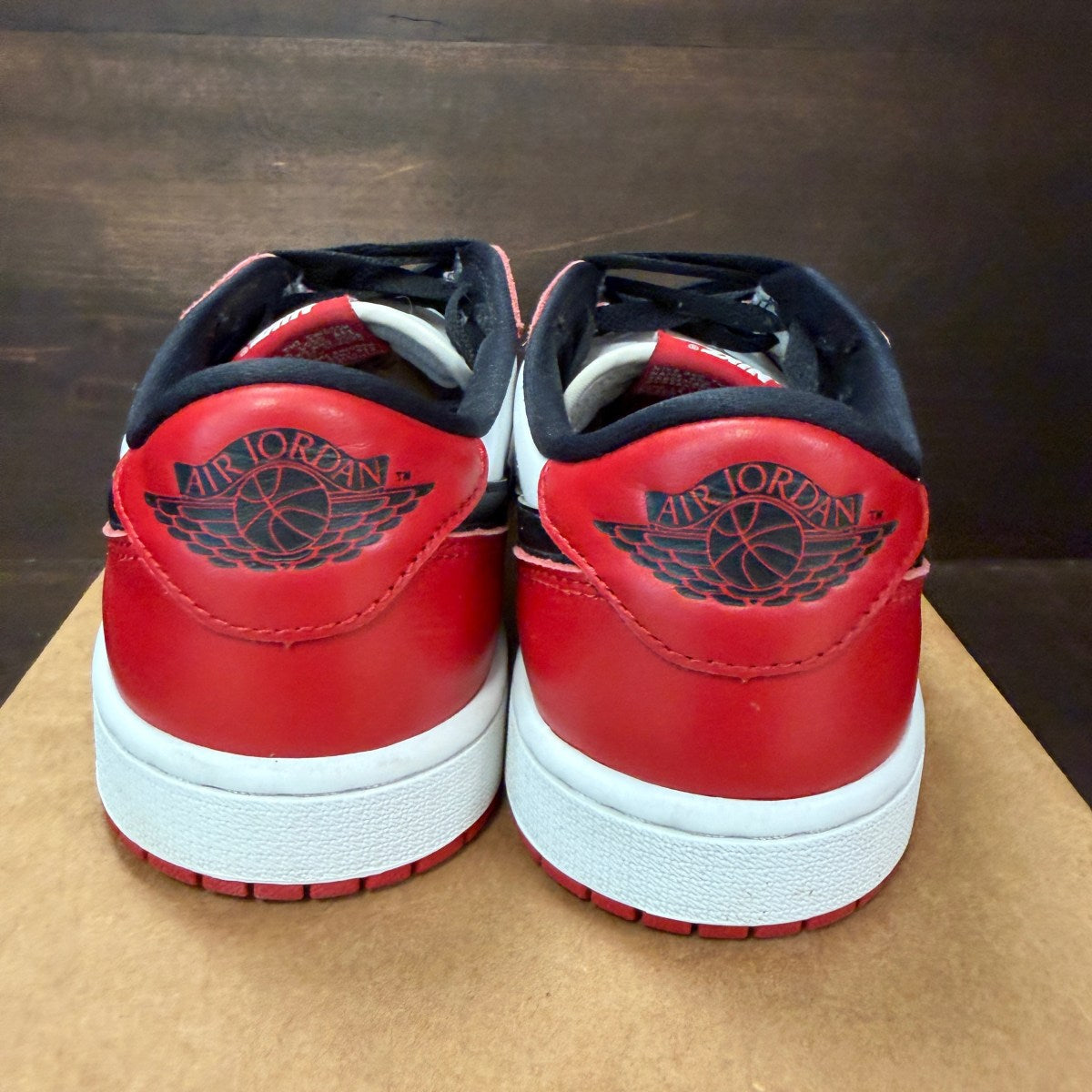 Jordan 1 Retro Low OG Chicago (2025) Size 8 (Pre-Owned) - Image 4