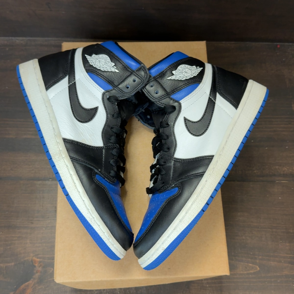 Jordan 1 Retro High Royal Toe Size 9.5 (Pre-Owned) - Image 2