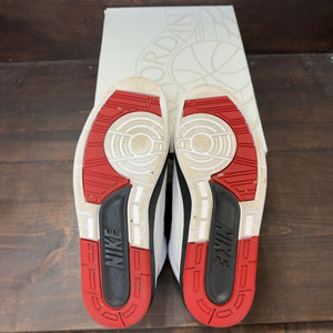 Jordan 2 Retro OG Chicago (2022) - Image 7