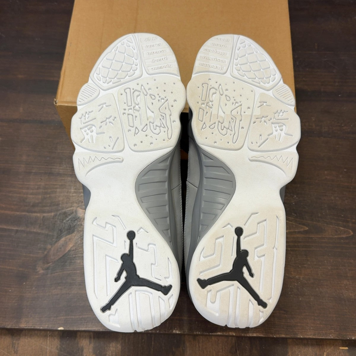 Jordan 9 Retro Particle Grey Size 11 (Pre-Owned) - Image 8