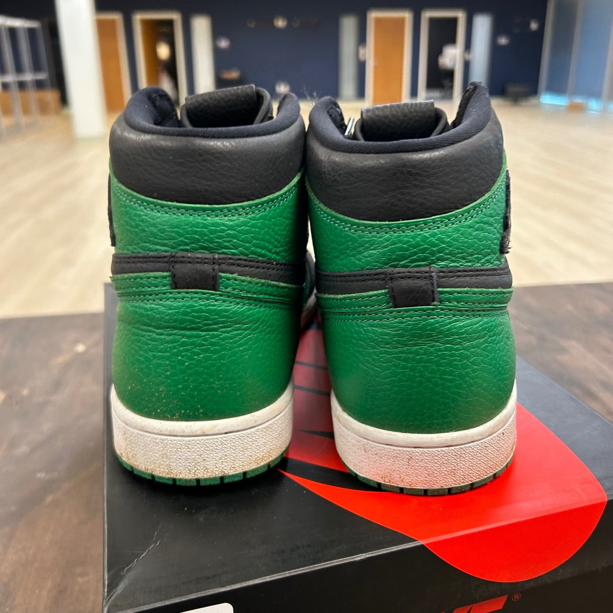 Jordan 1 Retro High Pine Green Black - Image 4