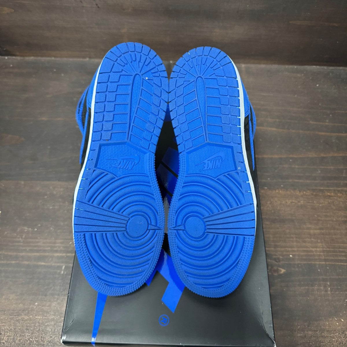 Jordan 1 Retro High OG Royal Reimagined (GS) Size 6Y (Pre-Owned) - box