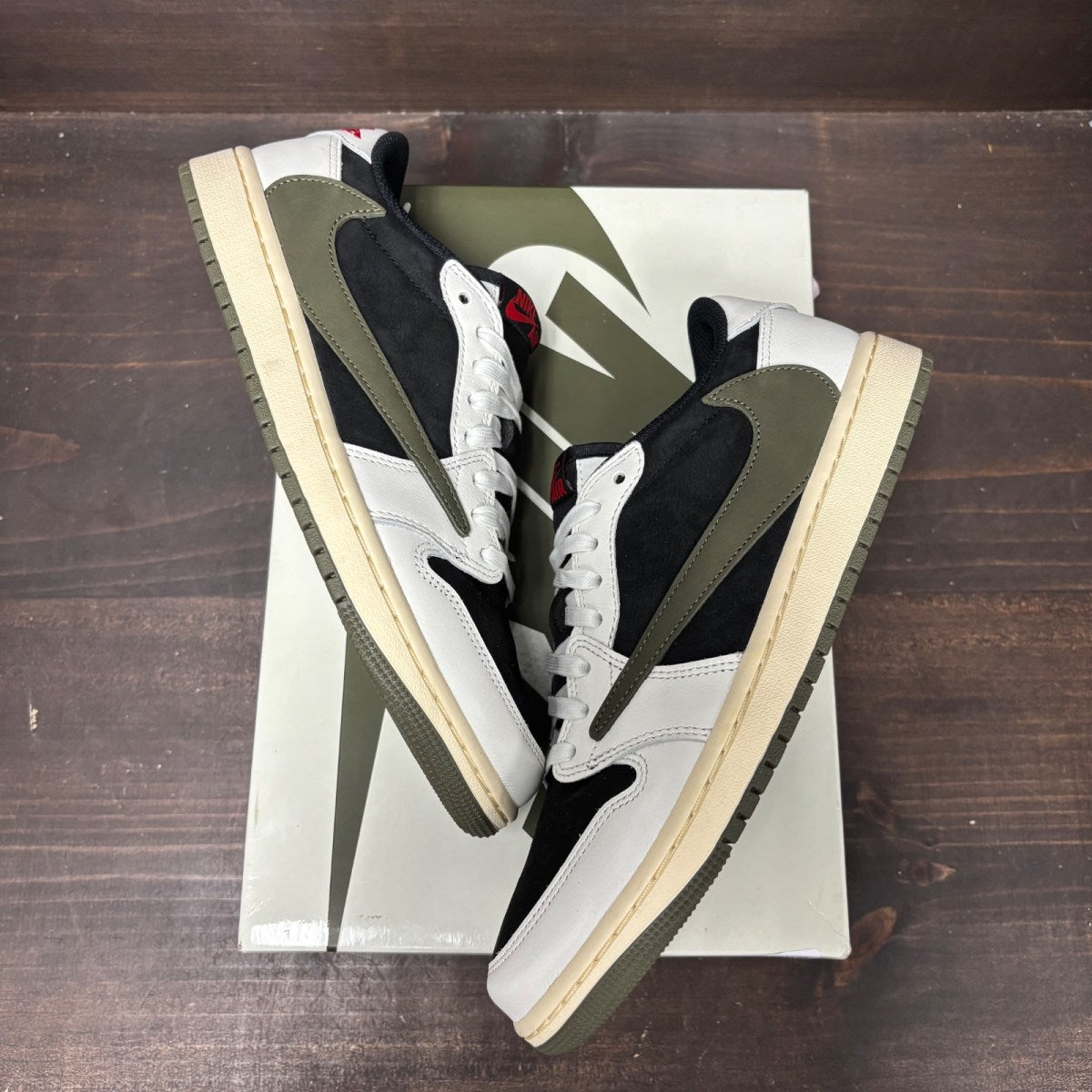 Jordan 1 Retro Low OG SP Travis Scott Olive (Women's) Size 10W (Pre-Owned) - Image 2