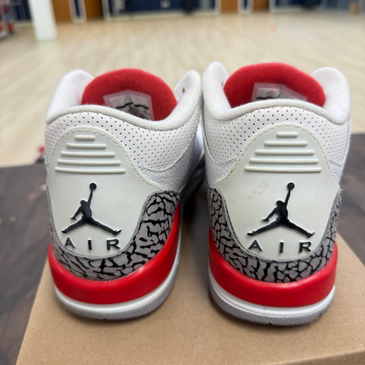 Jordan 3 Retro Hall of Fame (GS) Size 7Y (Pre-Owned) - Image 5
