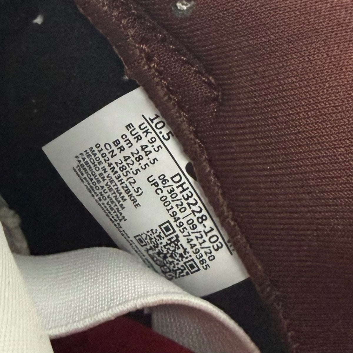 Nike SB Dunk Low Supreme Stars Barkroot Brown (2021) - Image 7