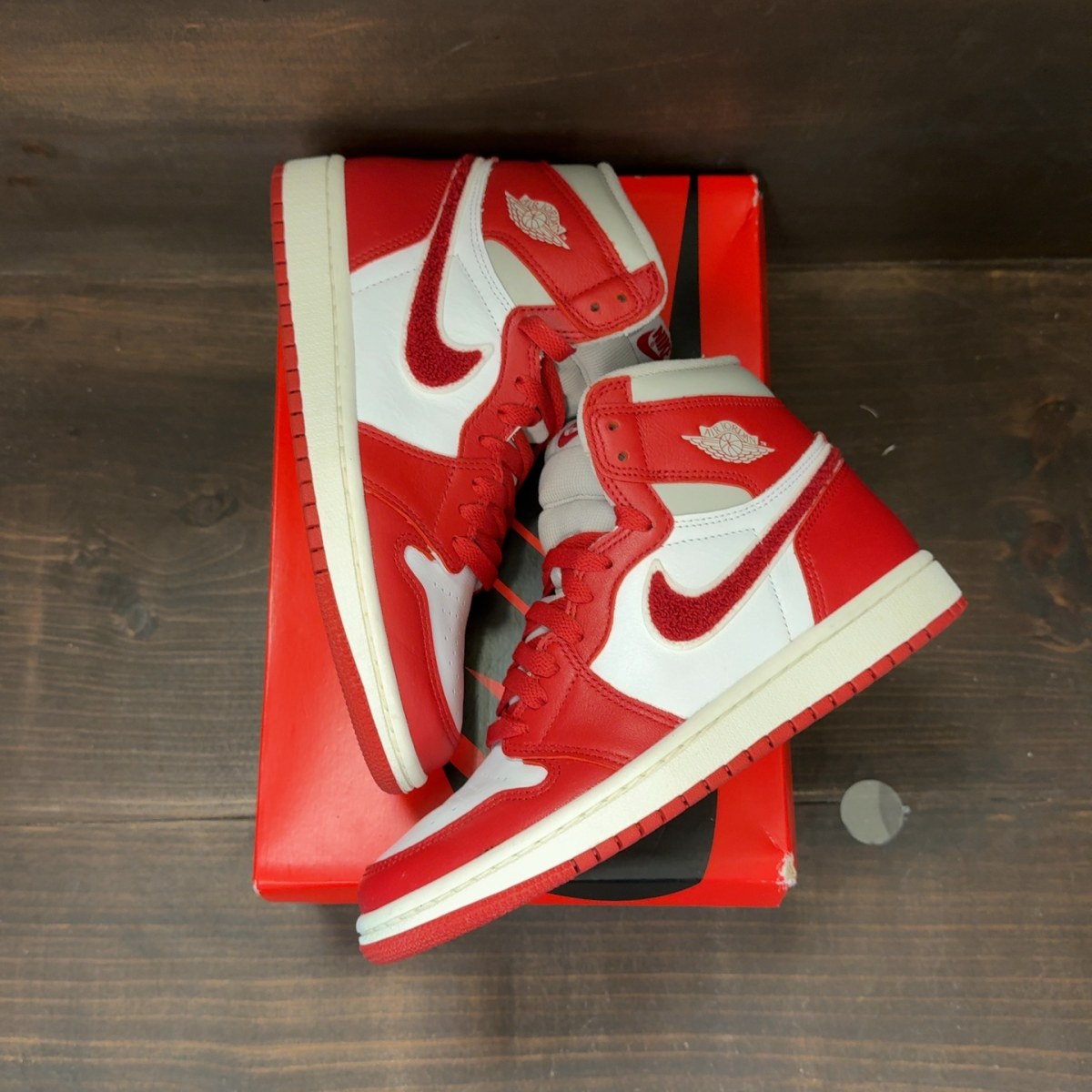Jordan 1 Retro High OG Varsity Red (Women's) - Image 2