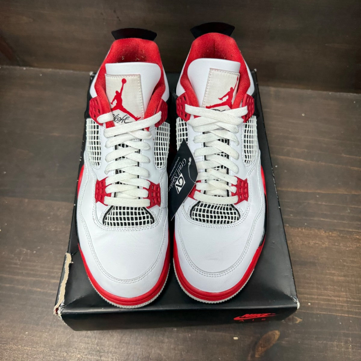 Jordan 4 Retro Fire Red (2020) Size 9 (Pre-Owned) - side