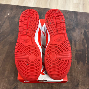 Nike Dunk Low Championship Red Size 9 (Moderately Worn Pre-Owned)