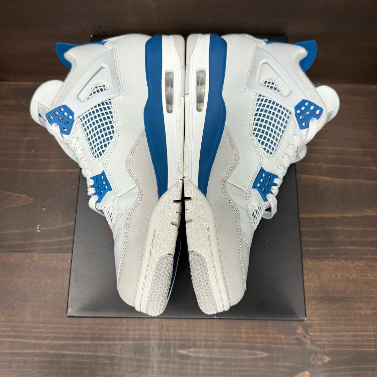 Jordan 4 Retro Military Blue (2024) - Image 3