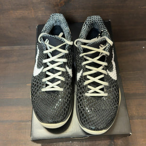 Nike Kobe 6 Protro Mambacita Sweet 16 - Image 3