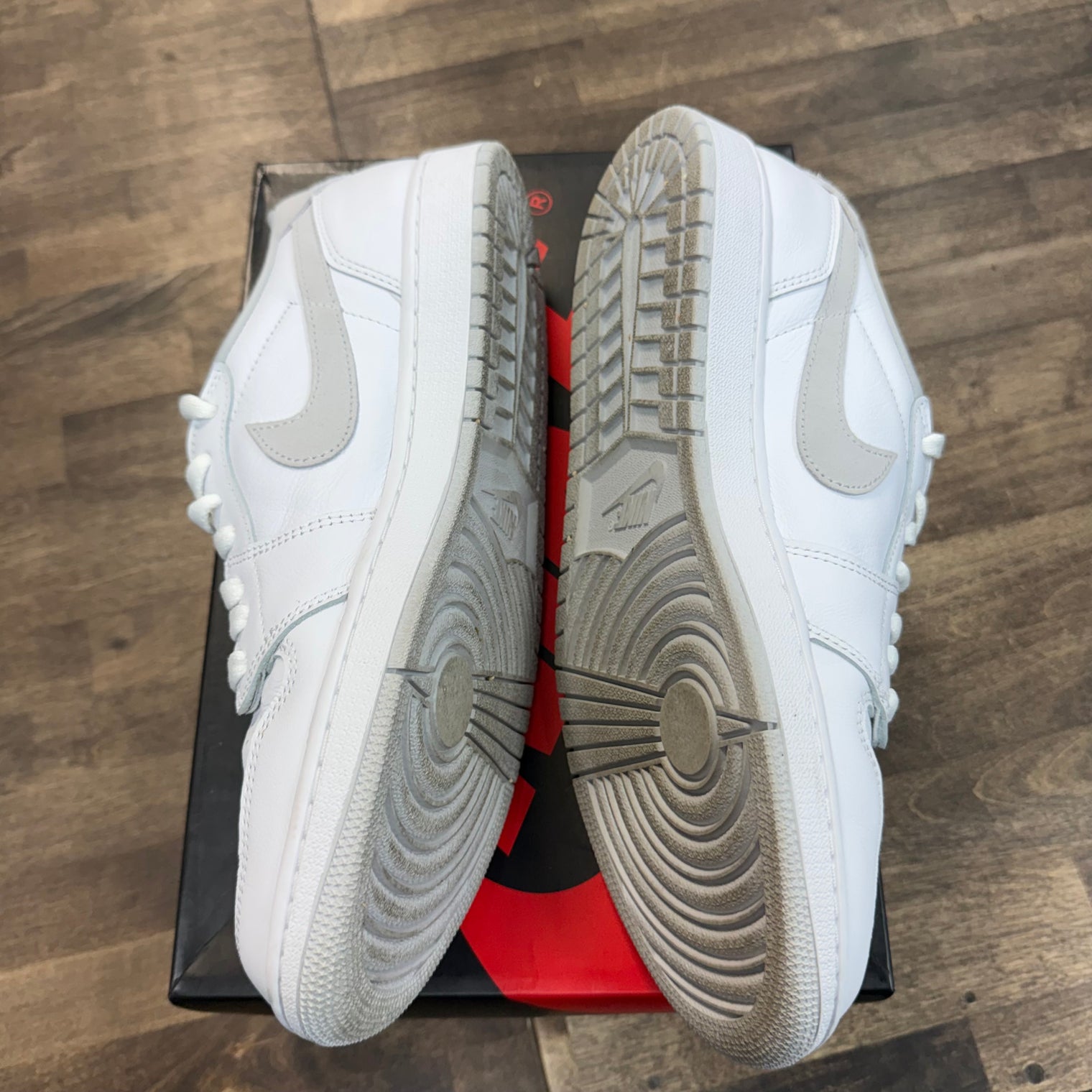 Neutral Grey Jordan 1 Low OG (USED)