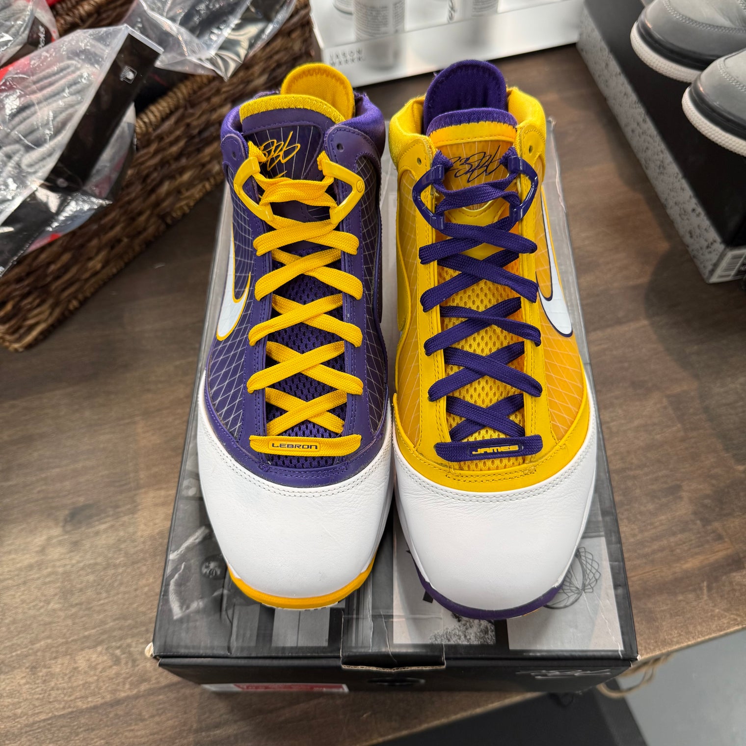 Media Day Nike LeBron 7 (USED)