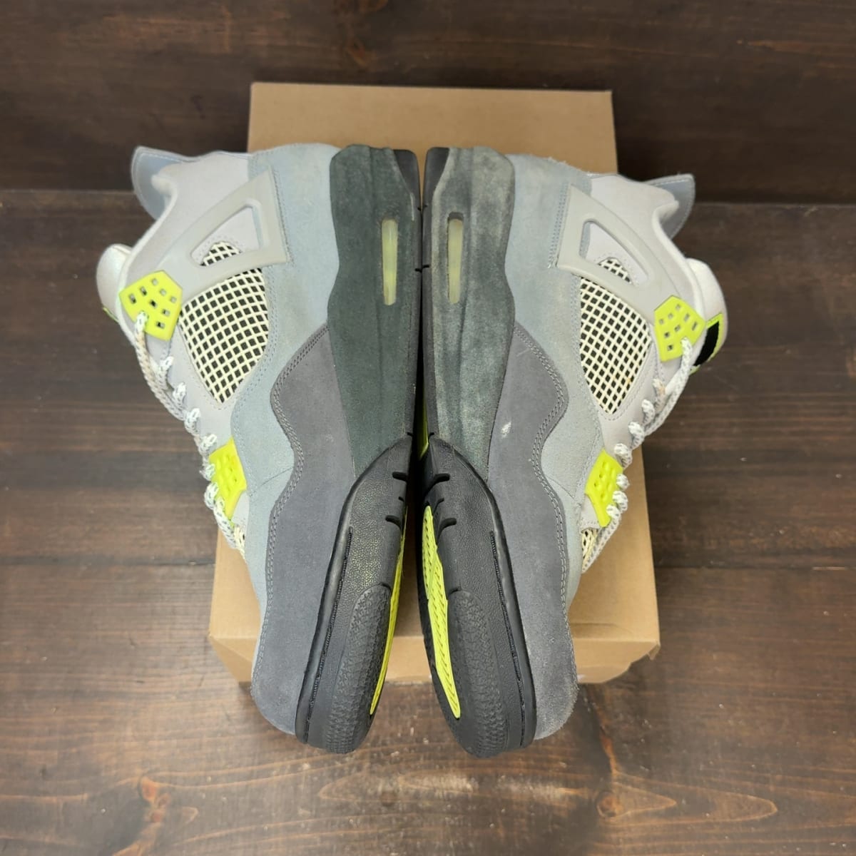 Jordan 4 Retro SE 95 Neon Size 13 (Pre-Owned) - aux