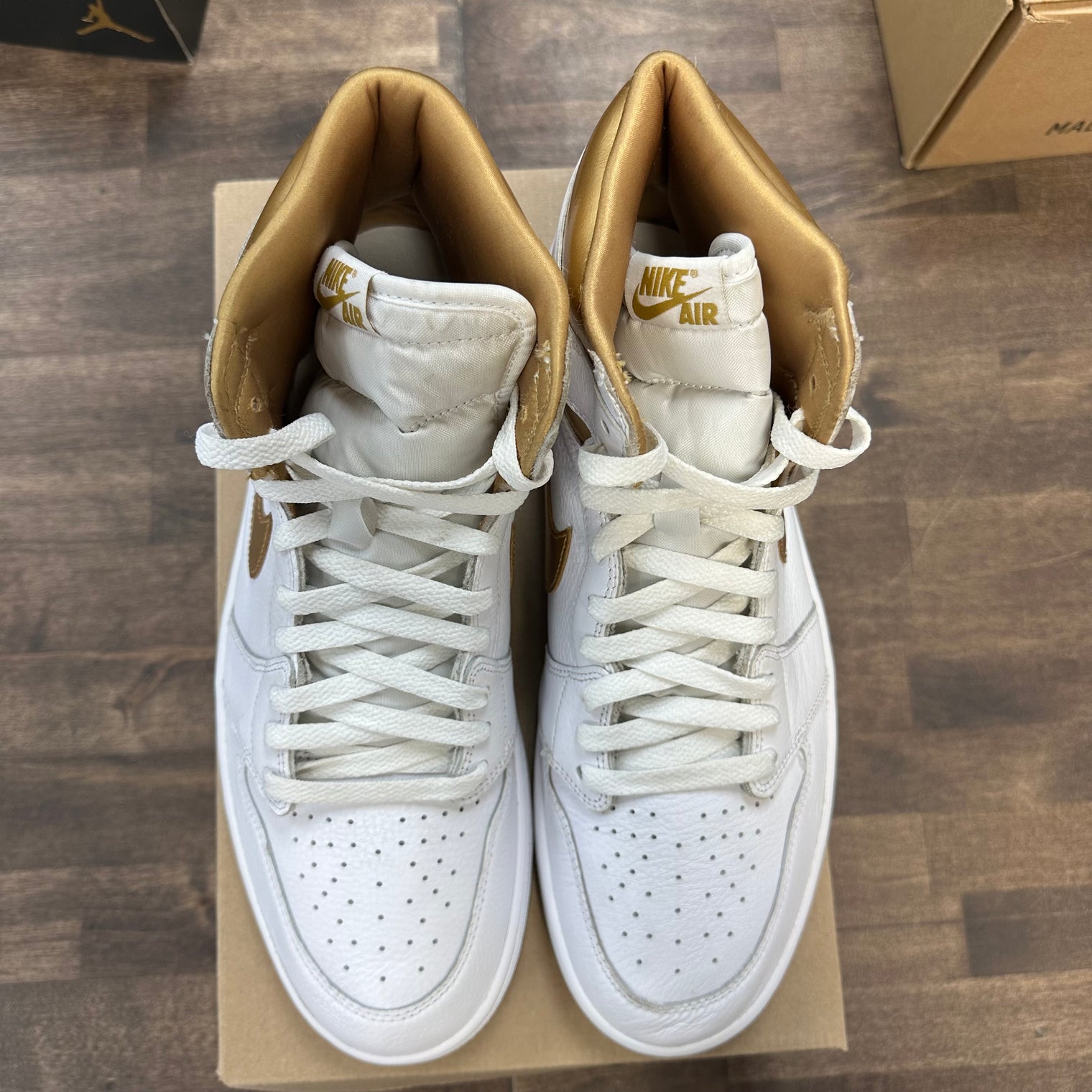 White Metallic Gold Jordan 1 High (W) (USED, No Box)