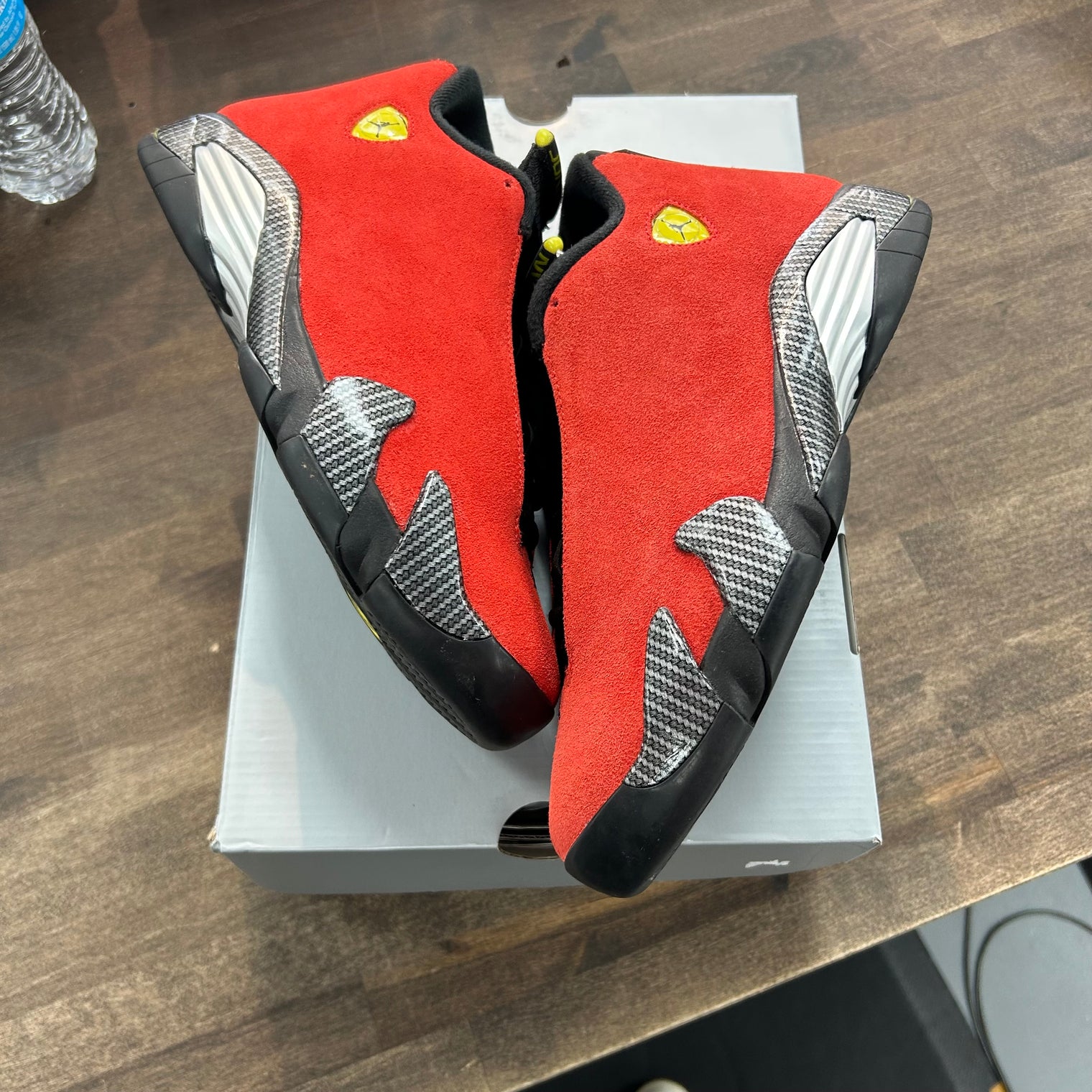 Jordan 14 Retro Ferrari (2025) (US 8.5) (USED)