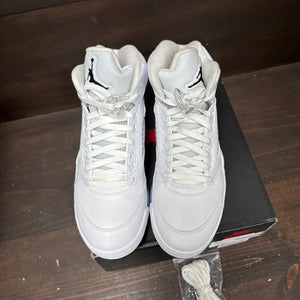 Jordan 5 Retro White Metallic (2026) Size 10.5 (Pre-Owned) - back