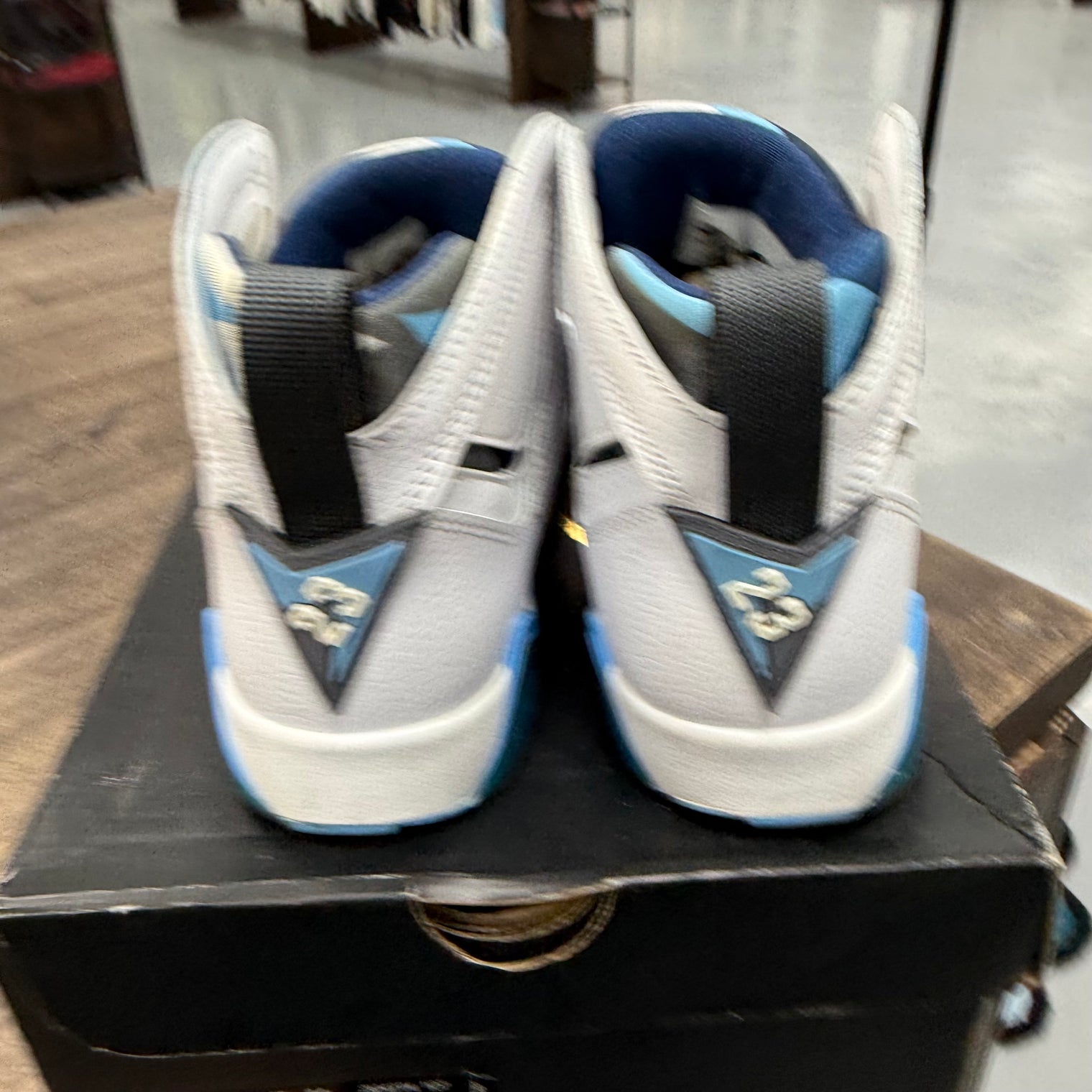 Jordan 7 Retro French Blue (2015) (Grade school) (US 6Y) (USED)