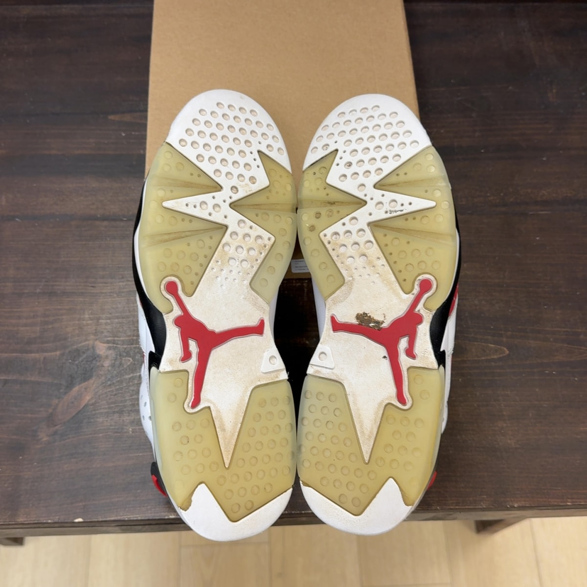 Jordan 6 Retro Carmine (2021) Size 11 (Pre-Owned) - Image 8