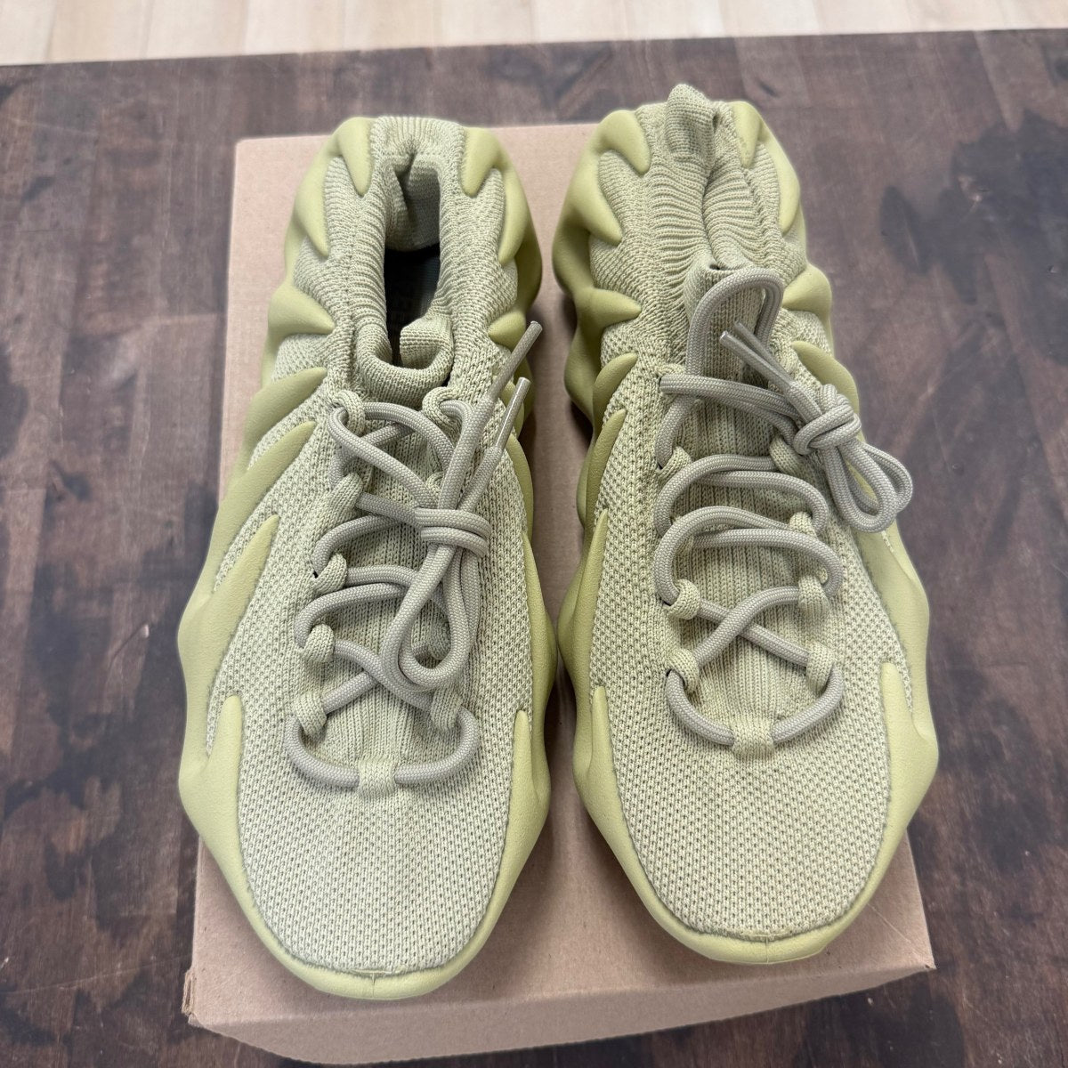 adidas Yeezy 450 Resin Size 11 (Pre-Owned) - Image 2