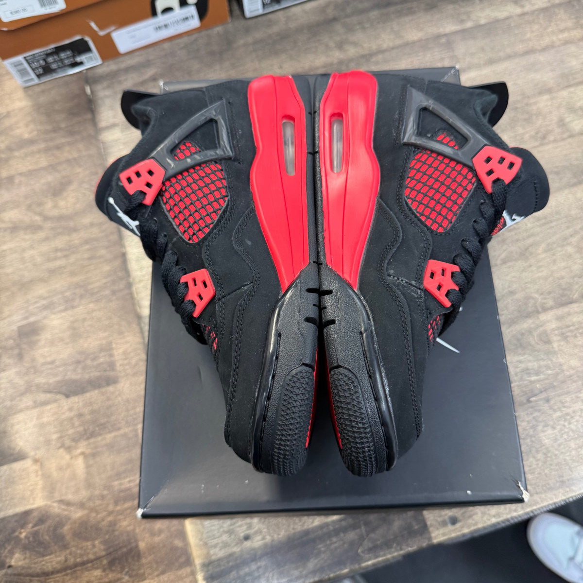 Jordan 4 Retro Red Thunder (GS) Size 5.5Y (Pre-Owned) - Image 3