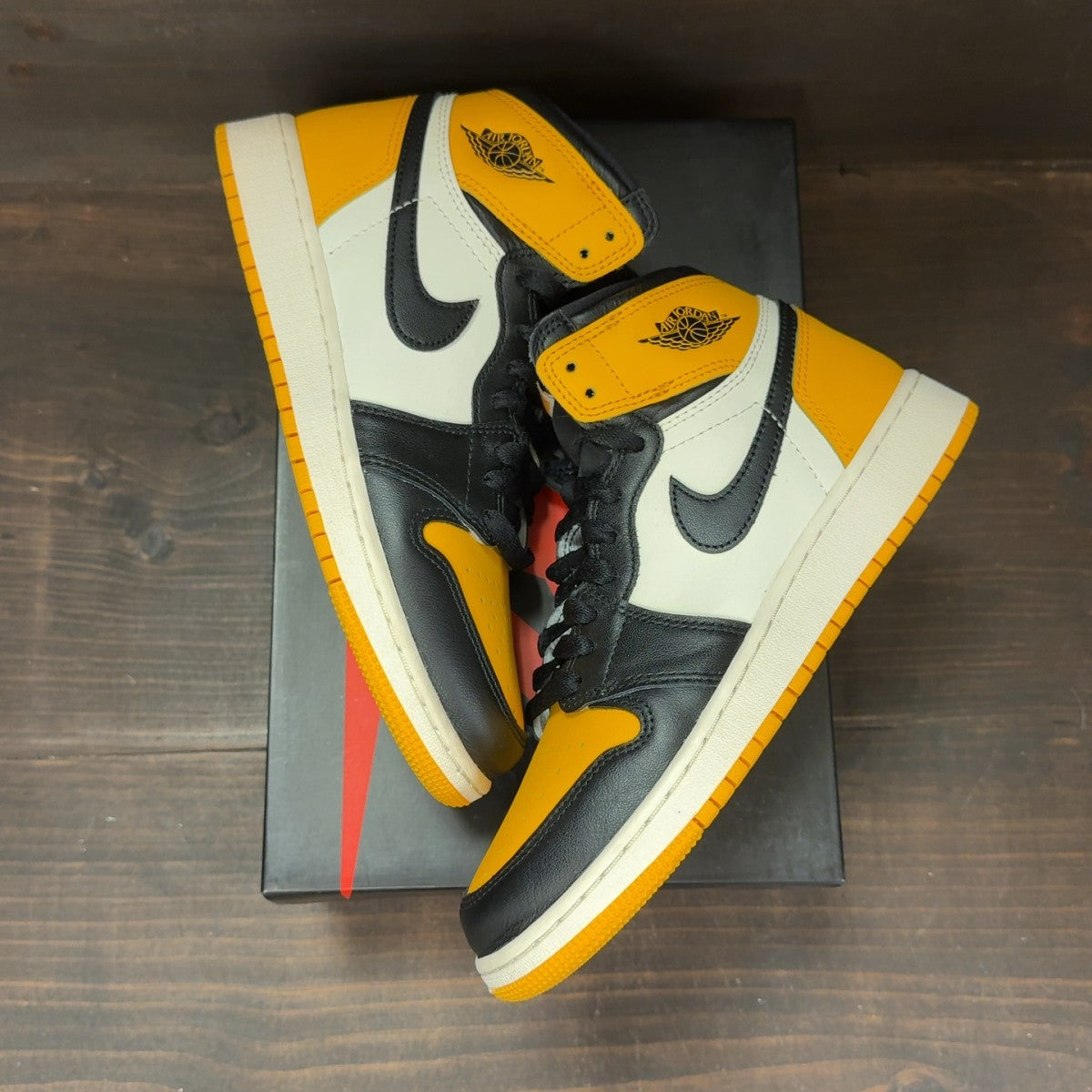 Jordan 1 Retro High OG Taxi (GS) - Image 2