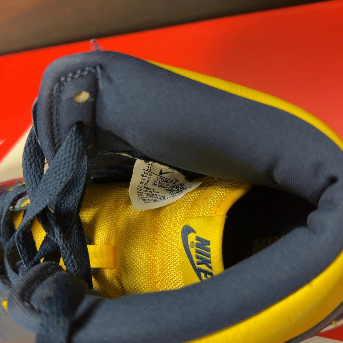 Nike Dunk High Michigan (2020) - Image 7