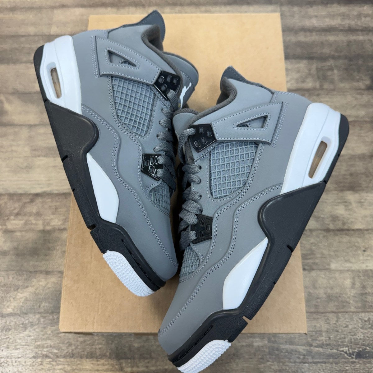 Jordan 4 Retro Cool Grey (2019) (GS) Size 5.5Y (Pre-Owned) - Image 1