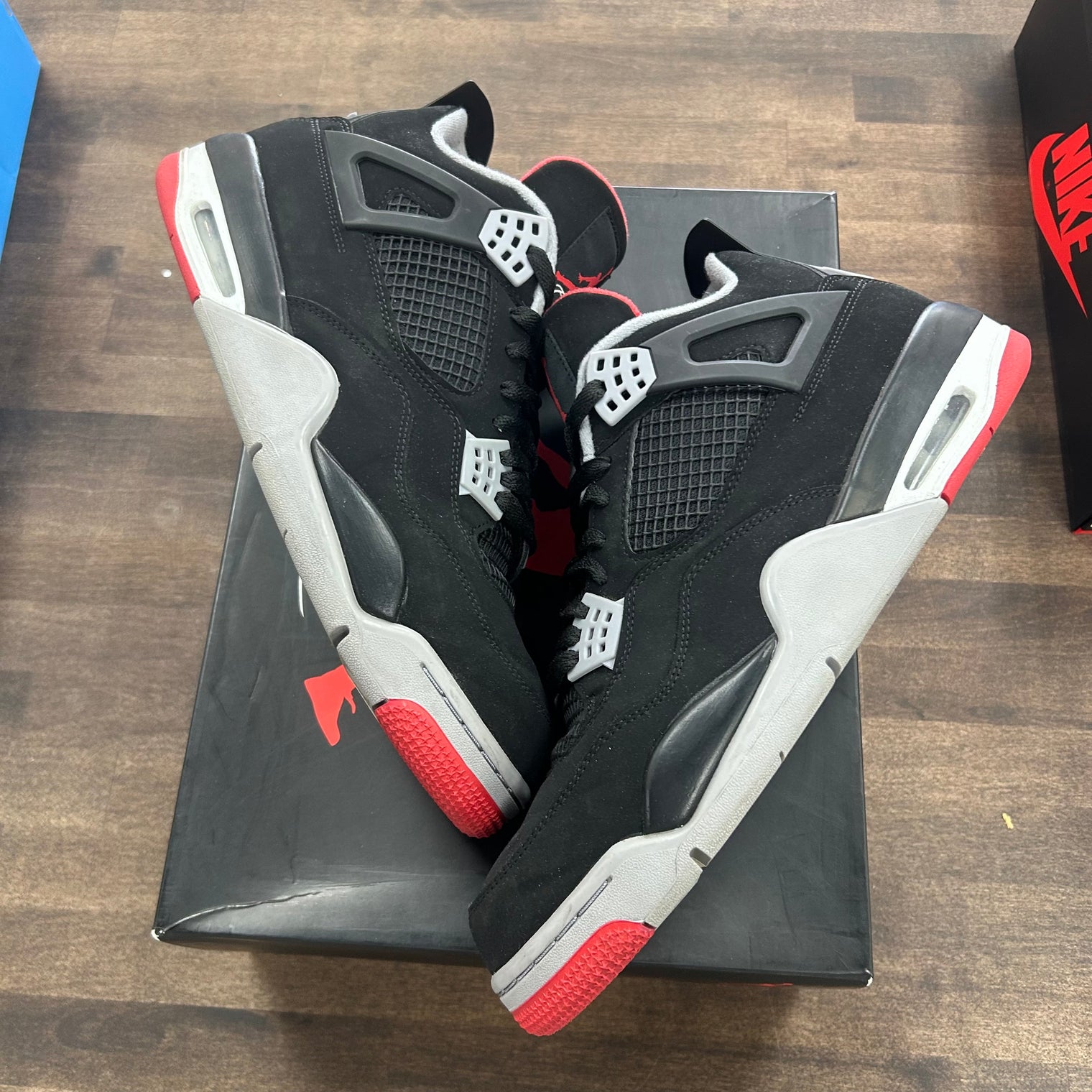 Bred Jordan 4 (2019) (USED)