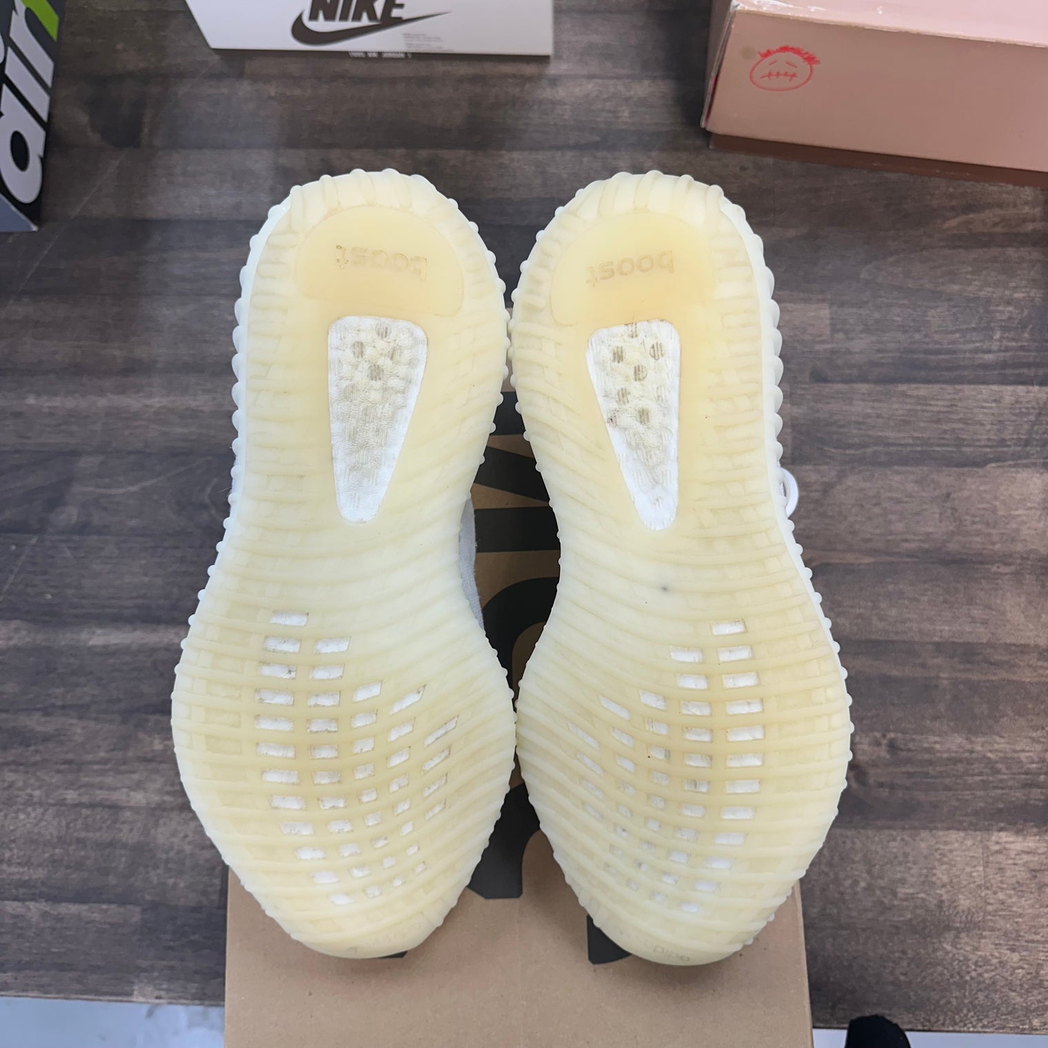 Bone Yeezy 350 (USED)