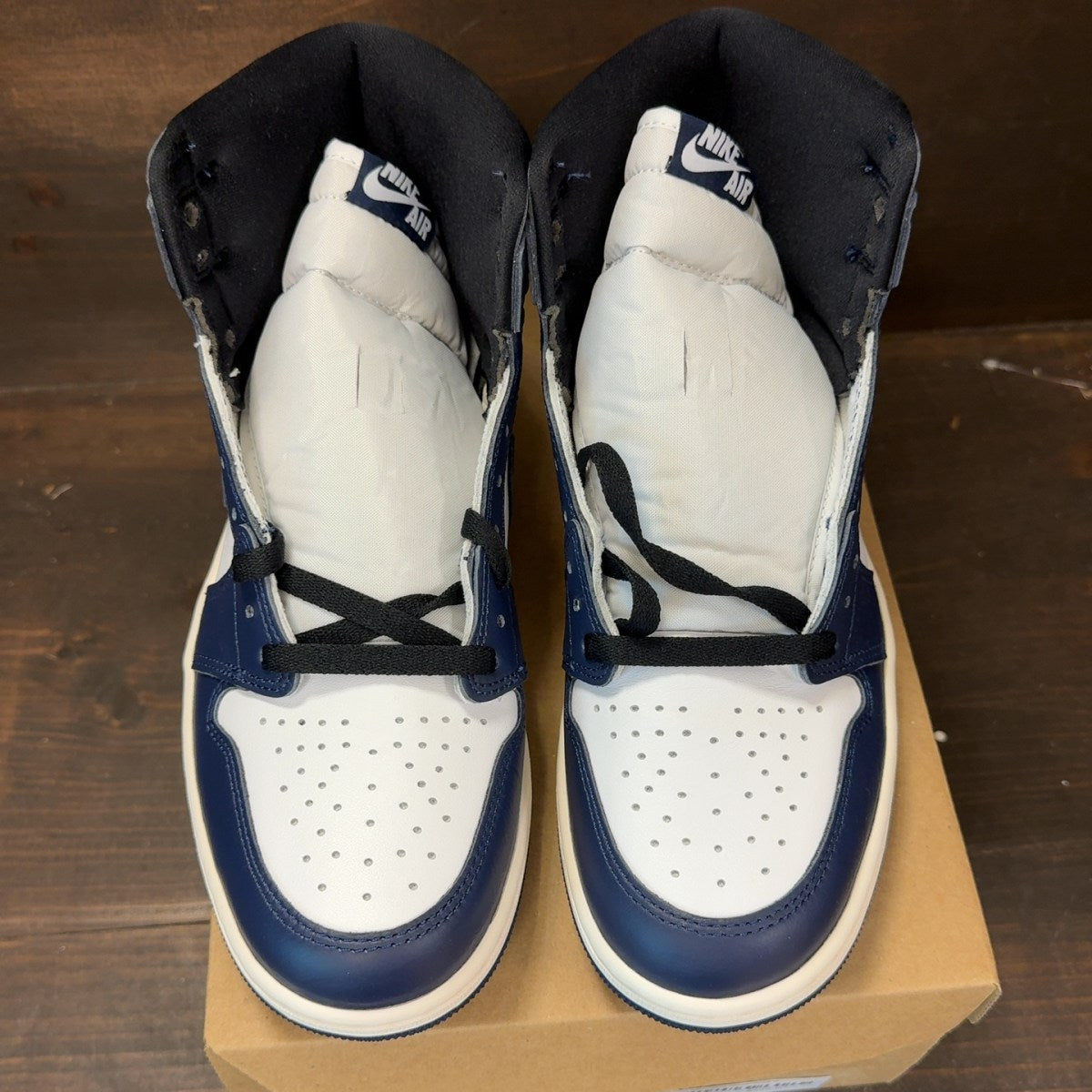 Jordan 1 Retro High OG Midnight Navy Size 9 - Image 3