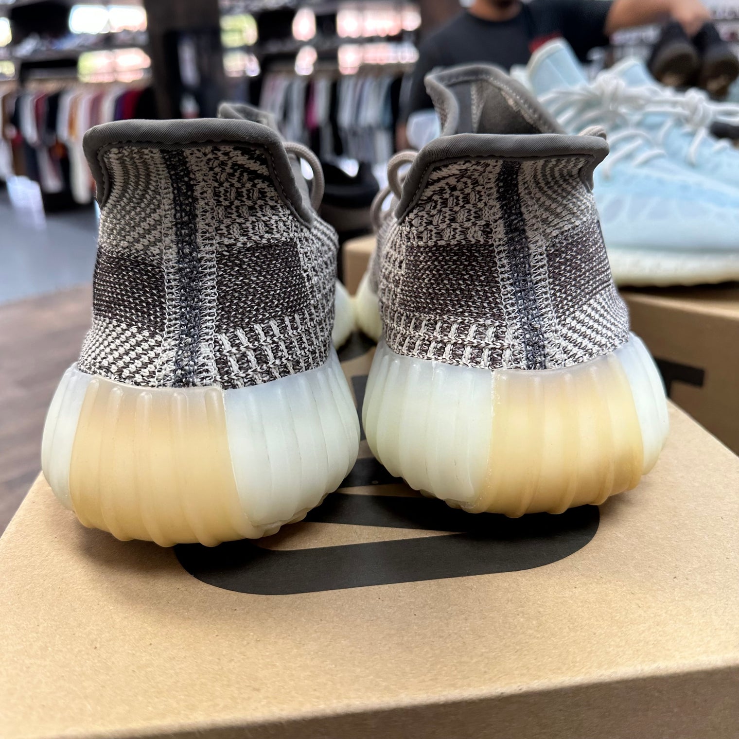 Yeezy Boost 350 V2 Zyon (USED)