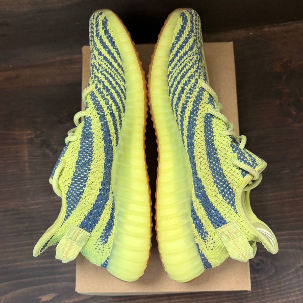 adidas Yeezy Boost 350 V2 Semi Frozen Yellow Size 11 (Pre-Owned) - Image 5
