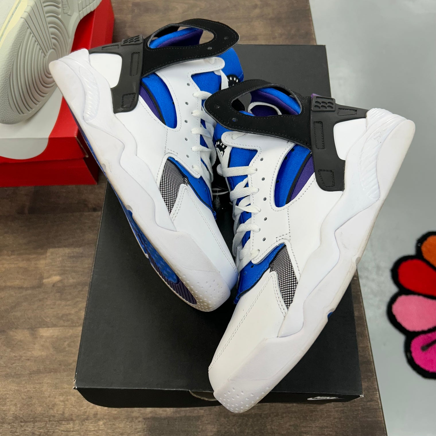 White Varsity Purple Air Flight Huarache OG (2023) (USED)