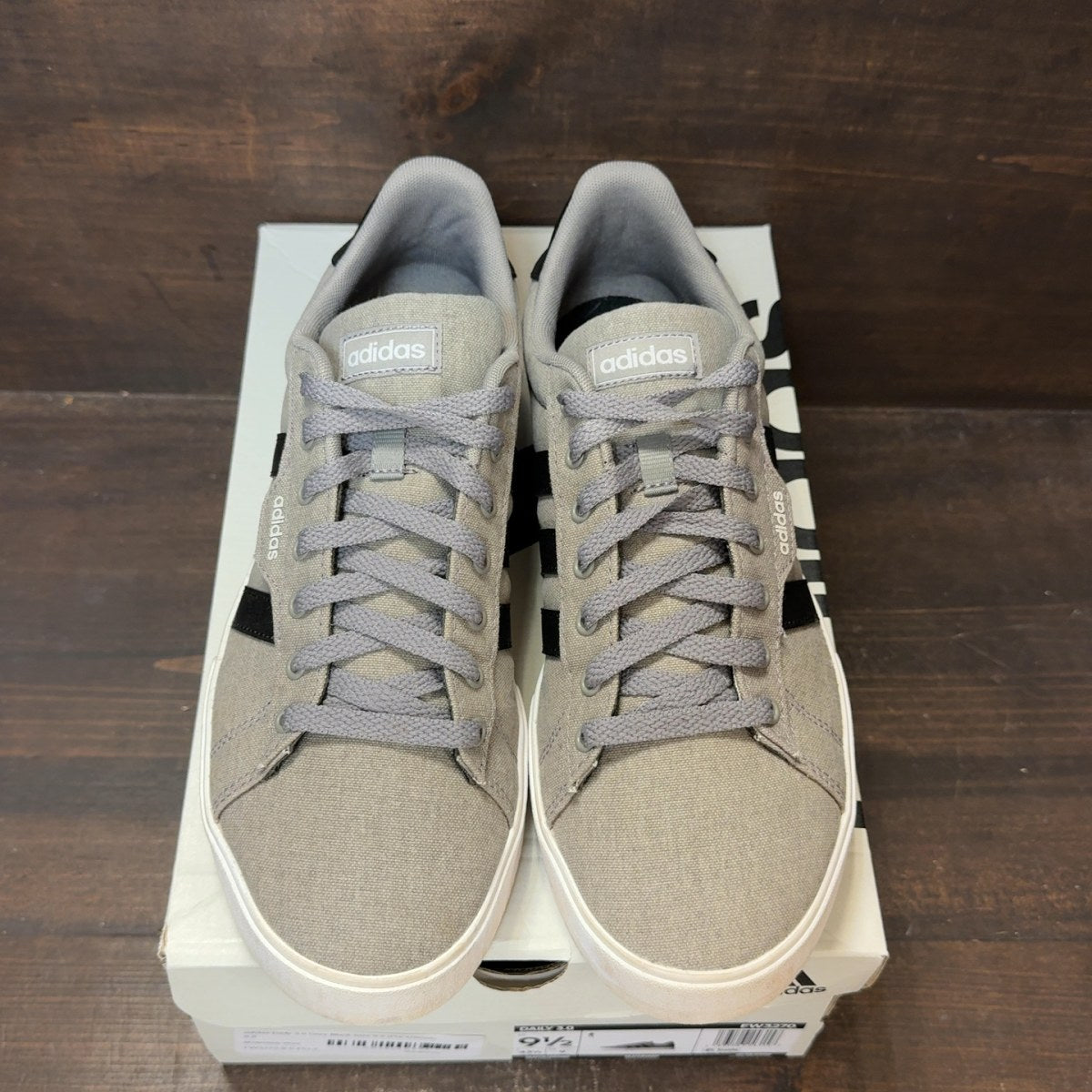 adidas Daily 3.0 Grey Black Size 9.5 (Pre-Owned) - tag