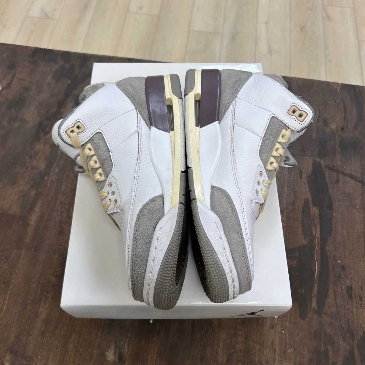 Jordan 3 Retro SP A Ma Maniére (Women's) - Image 3