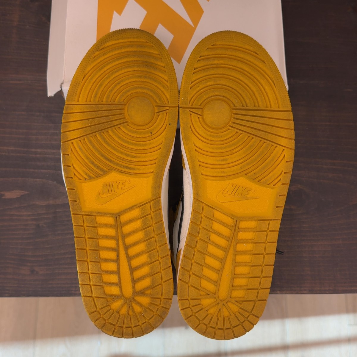 Jordan 1 Retro High OG Yellow Ochre - Image 9