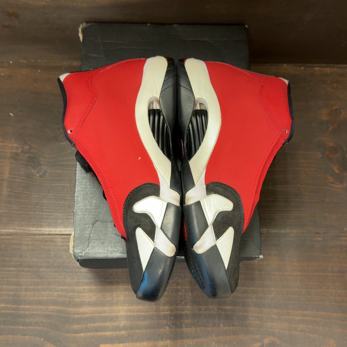 Jordan 14 Retro Gym Red Toro Size 8 (Pre-Owned) - aux